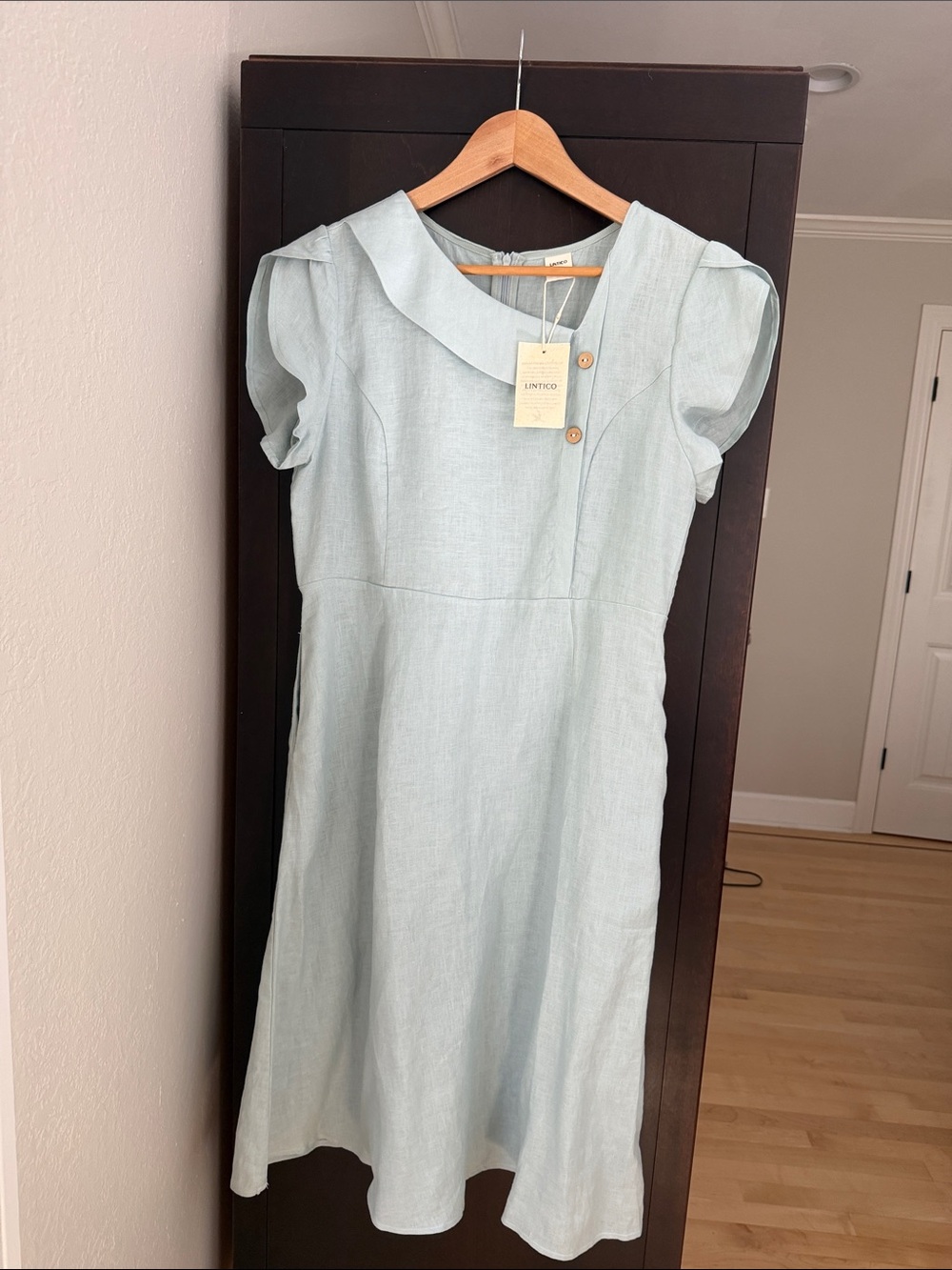 Light Sage Midi Dress with Notched Collar and Puff Sleeves